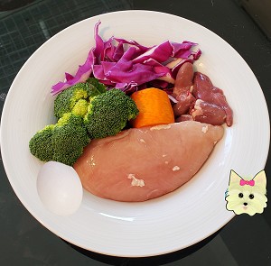 雞肉雞蛋紅蘿蔔西蘭花紫椰歐芹  寵物伯伯 寵物食品 狗狗菜單 - 靚美健